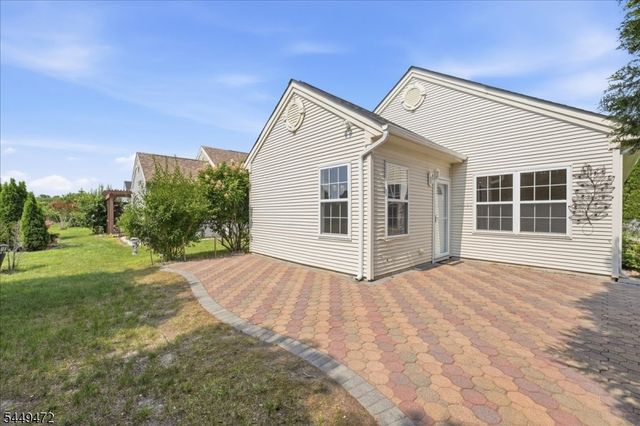 32 Gabriella Cir, Manchester Twp., NJ 08759