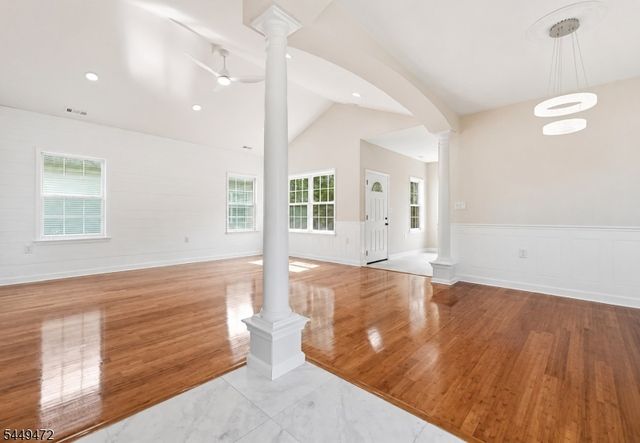 32 Gabriella Cir, Manchester Twp., NJ 08759