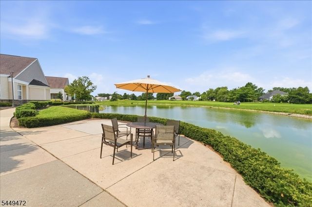 32 Gabriella Cir, Manchester Twp., NJ 08759