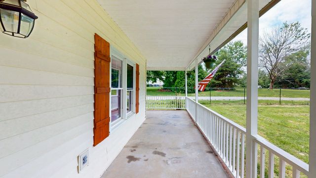4648 31 Hwy, W, Cottontown, TN 37048