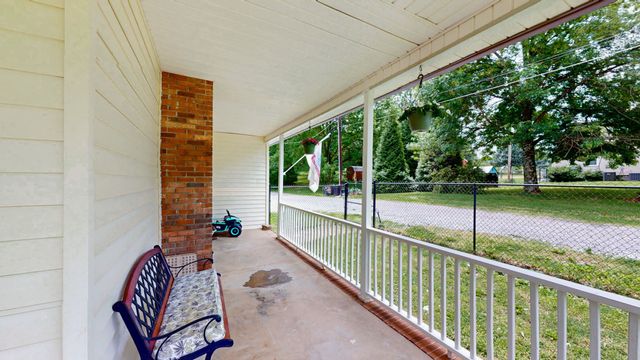 4648 31 Hwy, W, Cottontown, TN 37048