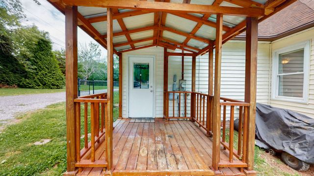 4648 31 Hwy, W, Cottontown, TN 37048
