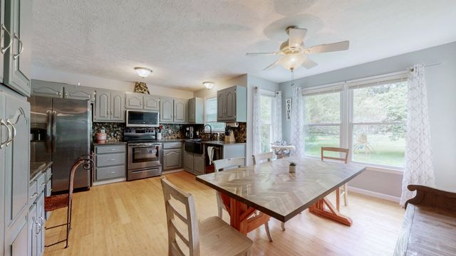 4648 31 Hwy, W, Cottontown, TN 37048