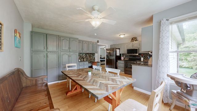 4648 31 Hwy, W, Cottontown, TN 37048
