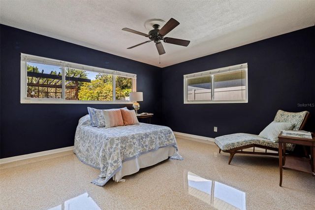 2700 DESOTO WAY S, St Petersburg, FL 33712