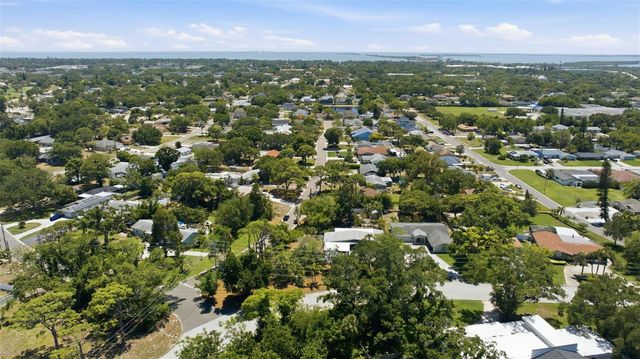 2700 DESOTO WAY S, St Petersburg, FL 33712