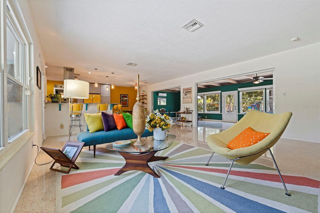 2700 DESOTO WAY S, St Petersburg, FL 33712