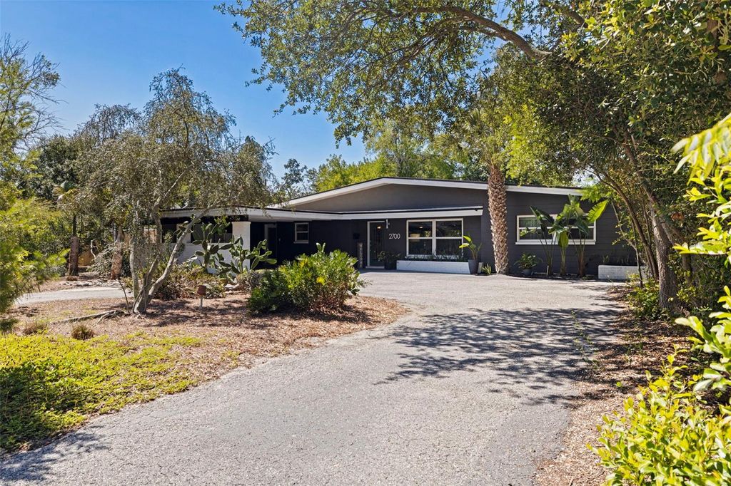 2700 DESOTO WAY S, St Petersburg, FL 33712