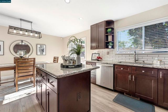 3611 Sunview Ct, Concord, CA 94520