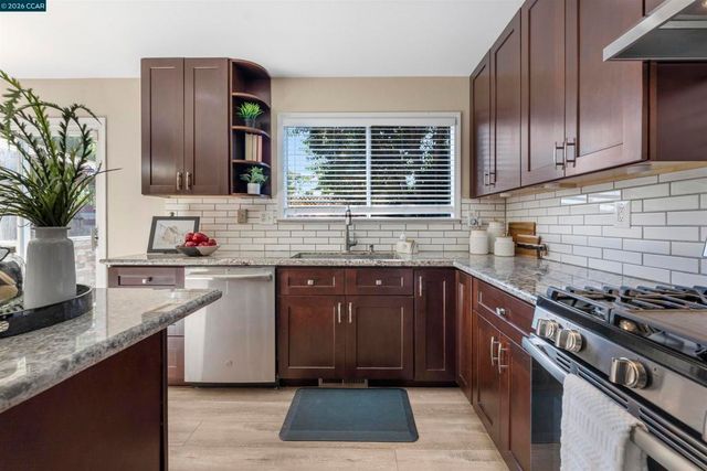 3611 Sunview Ct, Concord, CA 94520