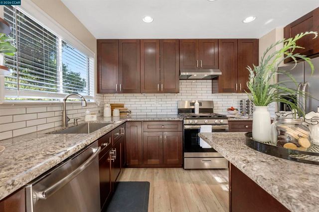 3611 Sunview Ct, Concord, CA 94520