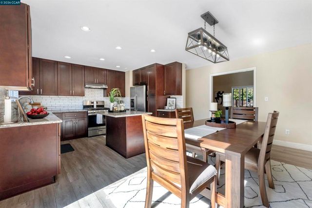 3611 Sunview Ct, Concord, CA 94520