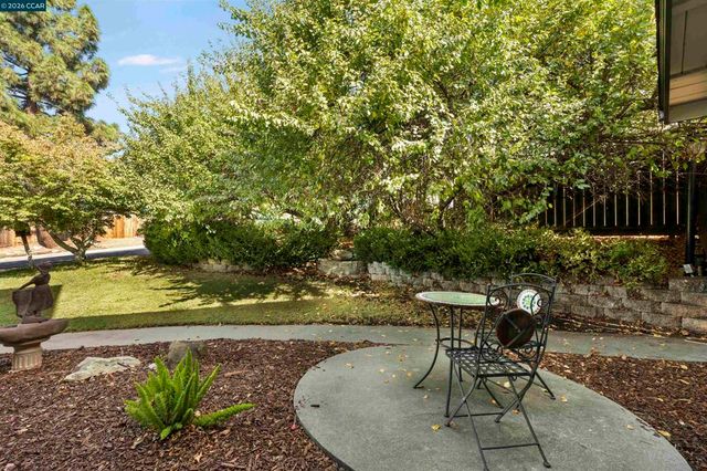 3611 Sunview Ct, Concord, CA 94520