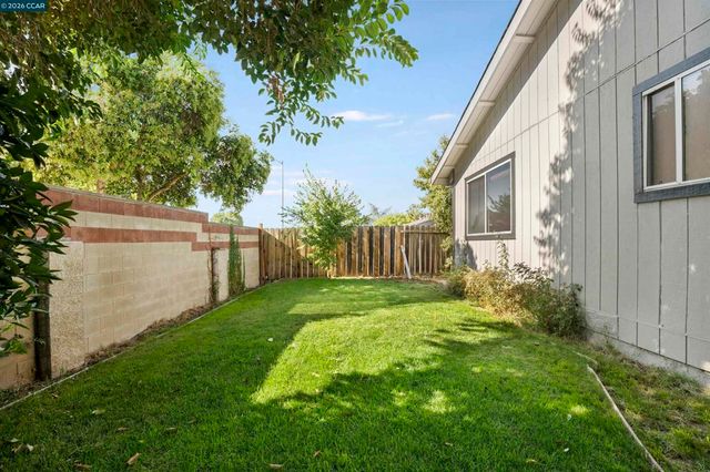 3611 Sunview Ct, Concord, CA 94520