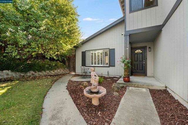 3611 Sunview Ct, Concord, CA 94520