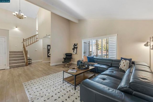 3611 Sunview Ct, Concord, CA 94520