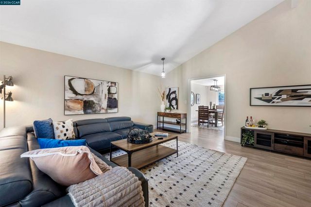 3611 Sunview Ct, Concord, CA 94520