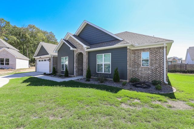 166 Roman Heights Avenue, Bryant, AR 72002