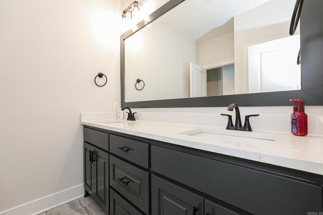 166 Roman Heights Avenue, Bryant, AR 72002