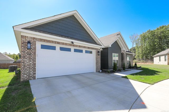 166 Roman Heights Avenue, Bryant, AR 72002