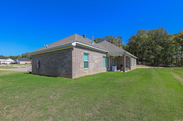 166 Roman Heights Avenue, Bryant, AR 72002
