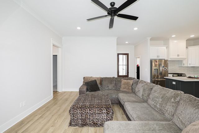 166 Roman Heights Avenue, Bryant, AR 72002