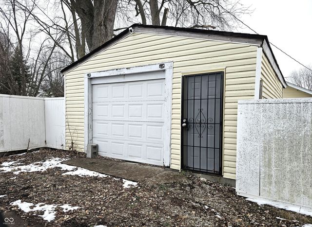 524 N Somerset Avenue, Indianapolis, IN 46222