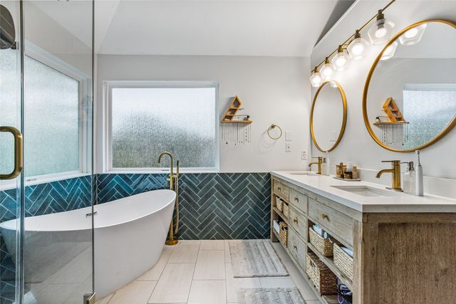 5325 Cambridge Court, Grapevine, TX 76051