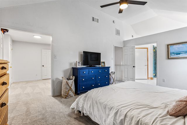 5325 Cambridge Court, Grapevine, TX 76051