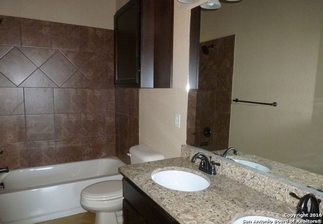 1065 CAROLYN CV, New Braunfels, TX 78130