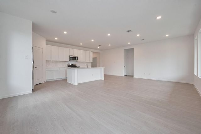 21722 Colonial Meadow Creek Trail, Waller, TX 77484