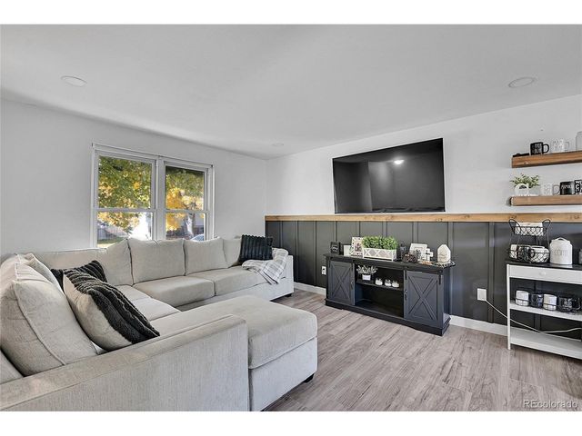 8528 Fenton St, Arvada, CO 80003