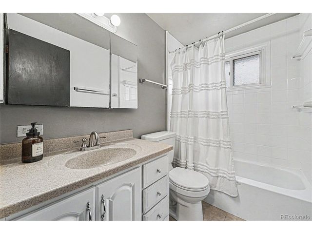 8528 Fenton St, Arvada, CO 80003