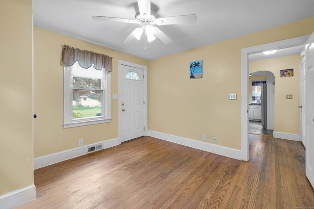 40 Lardner Road, Bristol, CT 06010