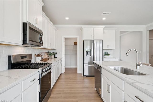 309 Riverview RD, Chesapeake, VA 23322