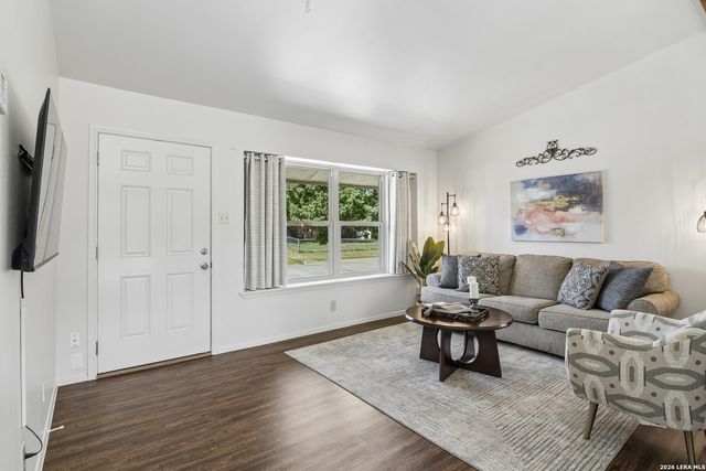 708 COLONY DR, Schertz, TX 78154