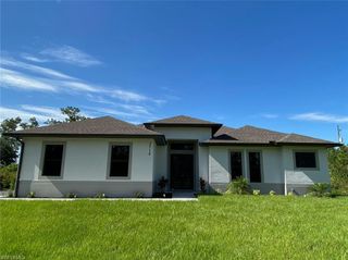 264 Golden Gate BLVD E, Naples, FL 34120