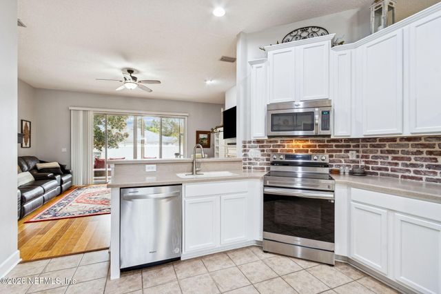 32446 SUNNY PARKE Drive, Fernandina Beach, FL 32034