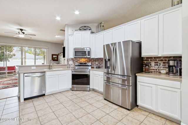 32446 SUNNY PARKE Drive, Fernandina Beach, FL 32034