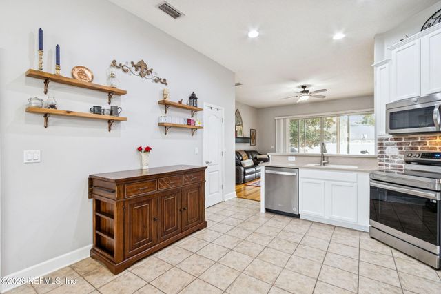 32446 SUNNY PARKE Drive, Fernandina Beach, FL 32034