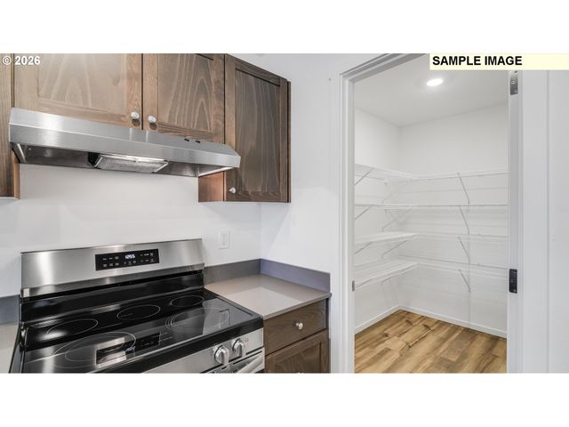 1489 LAURA VISTA Dr Nw, Albany, OR 97321