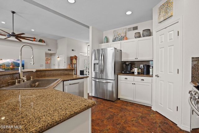 7008 ROCK CANYON Drive, El Paso, TX 79912