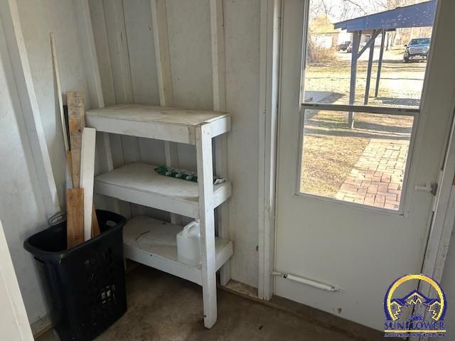 1018 NE Monroe ST, Topeka, KS 66608