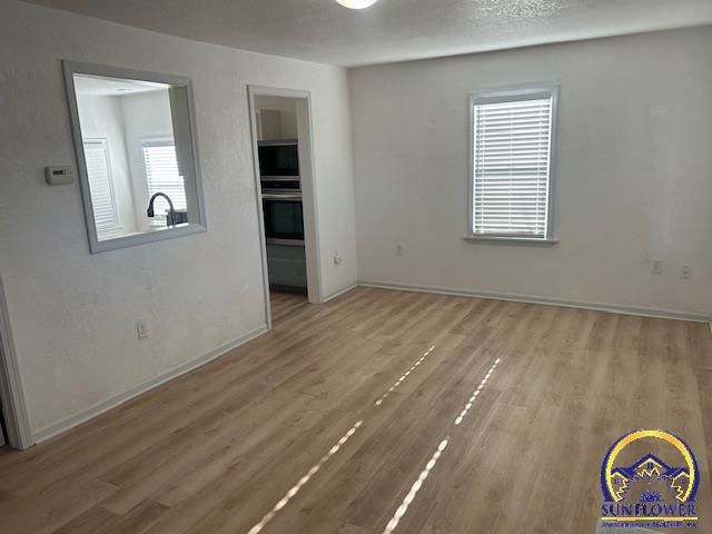 1018 NE Monroe ST, Topeka, KS 66608