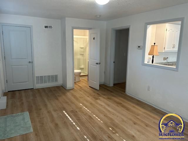 1018 NE Monroe ST, Topeka, KS 66608