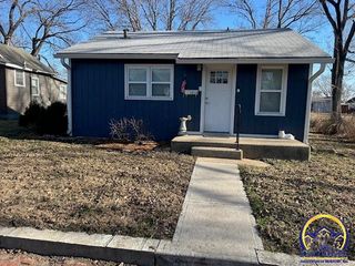 1018 NE Monroe ST, Topeka, KS 66608