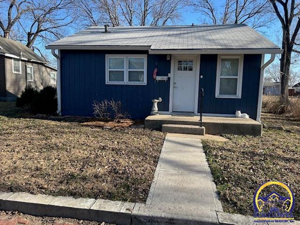 1018 NE Monroe ST, Topeka, KS 66608