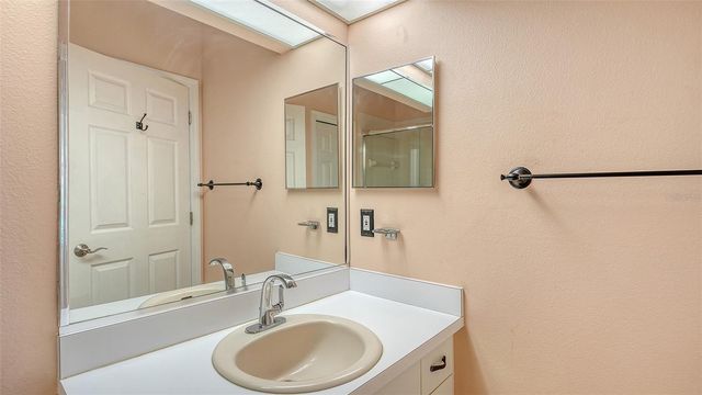 7287 38TH COURT E, Sarasota, FL 34243