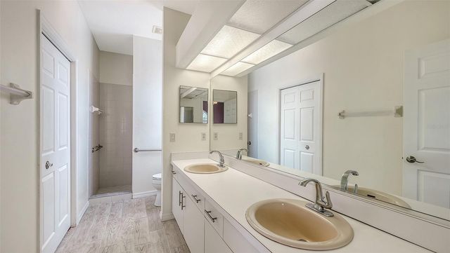 7287 38TH COURT E, Sarasota, FL 34243