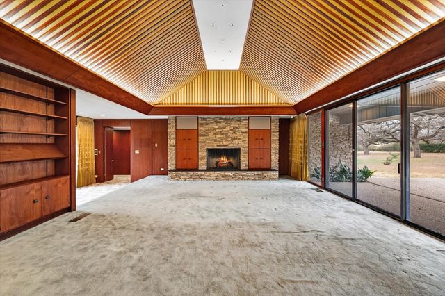 1313 Governors Drive, Corsicana, TX 75110